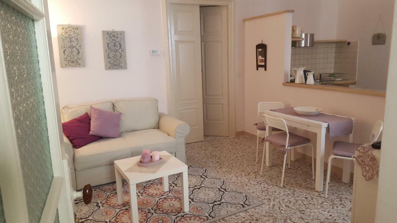 Maison De Famille Acerenza ภายนอก รูปภาพ